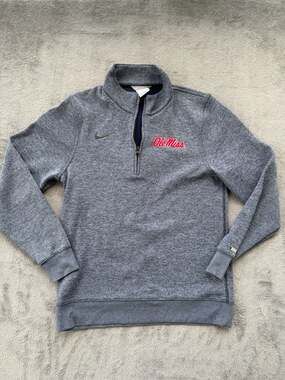 Nike Ole Miss Rebels Dri-FIT Quarter Zip Pullover Sweatshirt